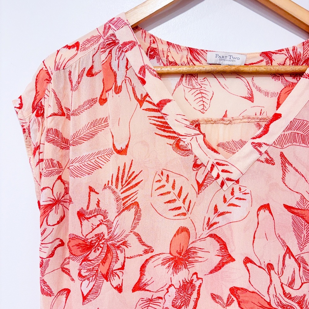 PART TWO Pink floral semi-sheer top - Picture 3 of 6